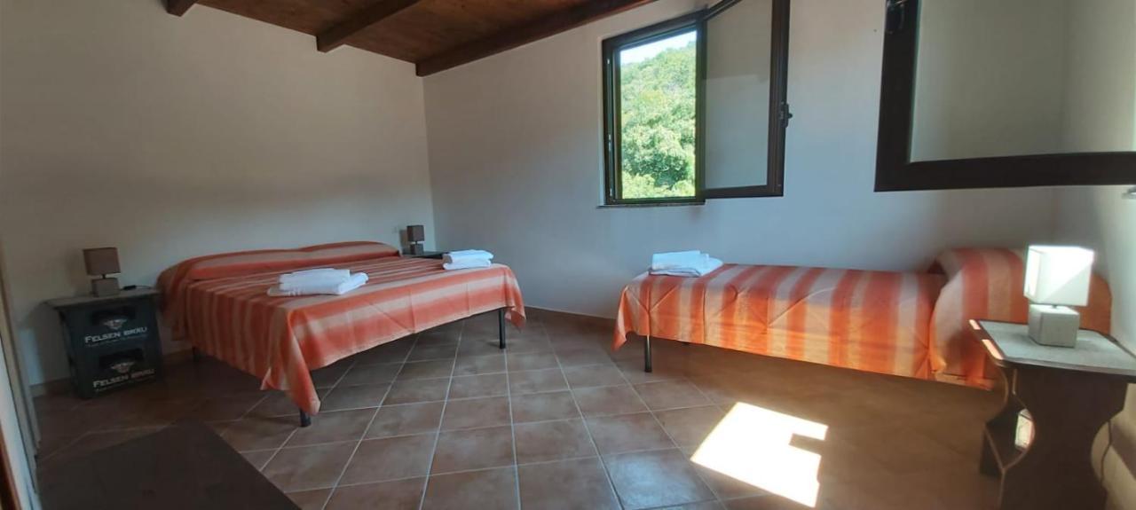 Casa Vacanza Tortorici Екстер'єр фото